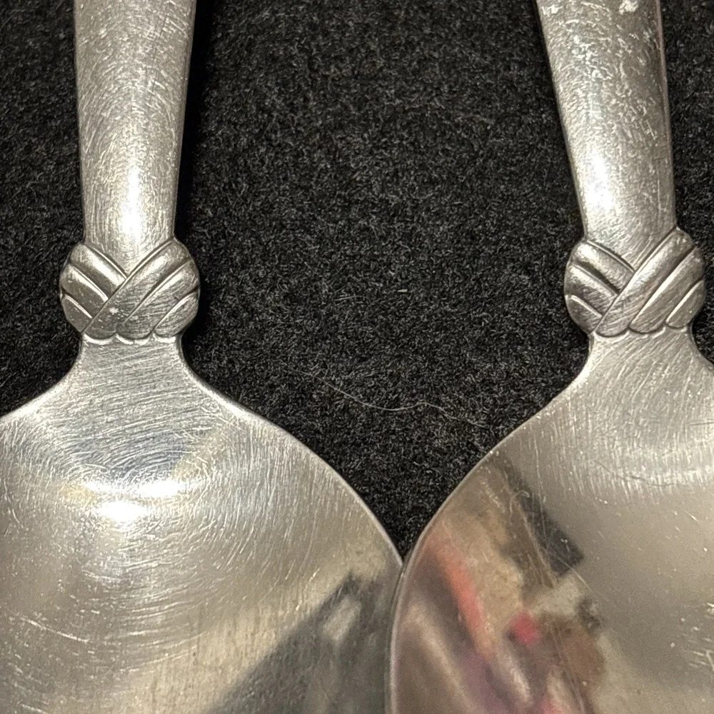 PAIR Oneida RATTAN Stainless  Silverware Serving Spoons  8 1/4
